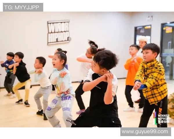 街舞战术揭秘杭州街舞队如何构建高效盯防体系提升战斗力