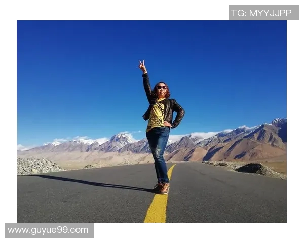 从新手到高手：黄芳在CSGO中的成长与挑战之路